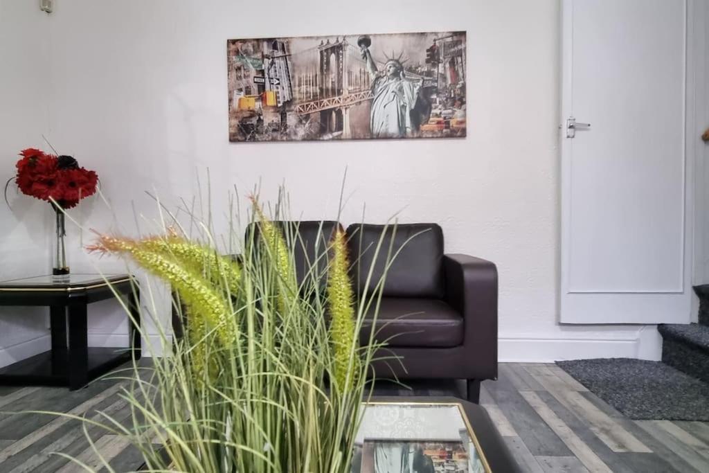 Your Home Away From Home. Leeds  Bagian luar foto