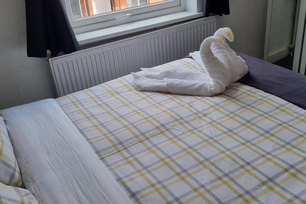 Your Home Away From Home. Leeds  Bagian luar foto