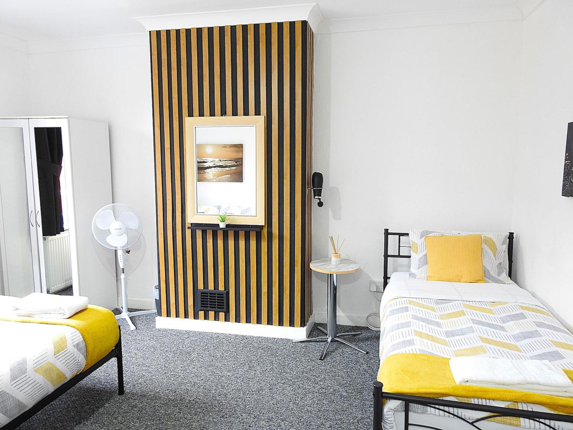 Your Home Away From Home. Leeds  Bagian luar foto