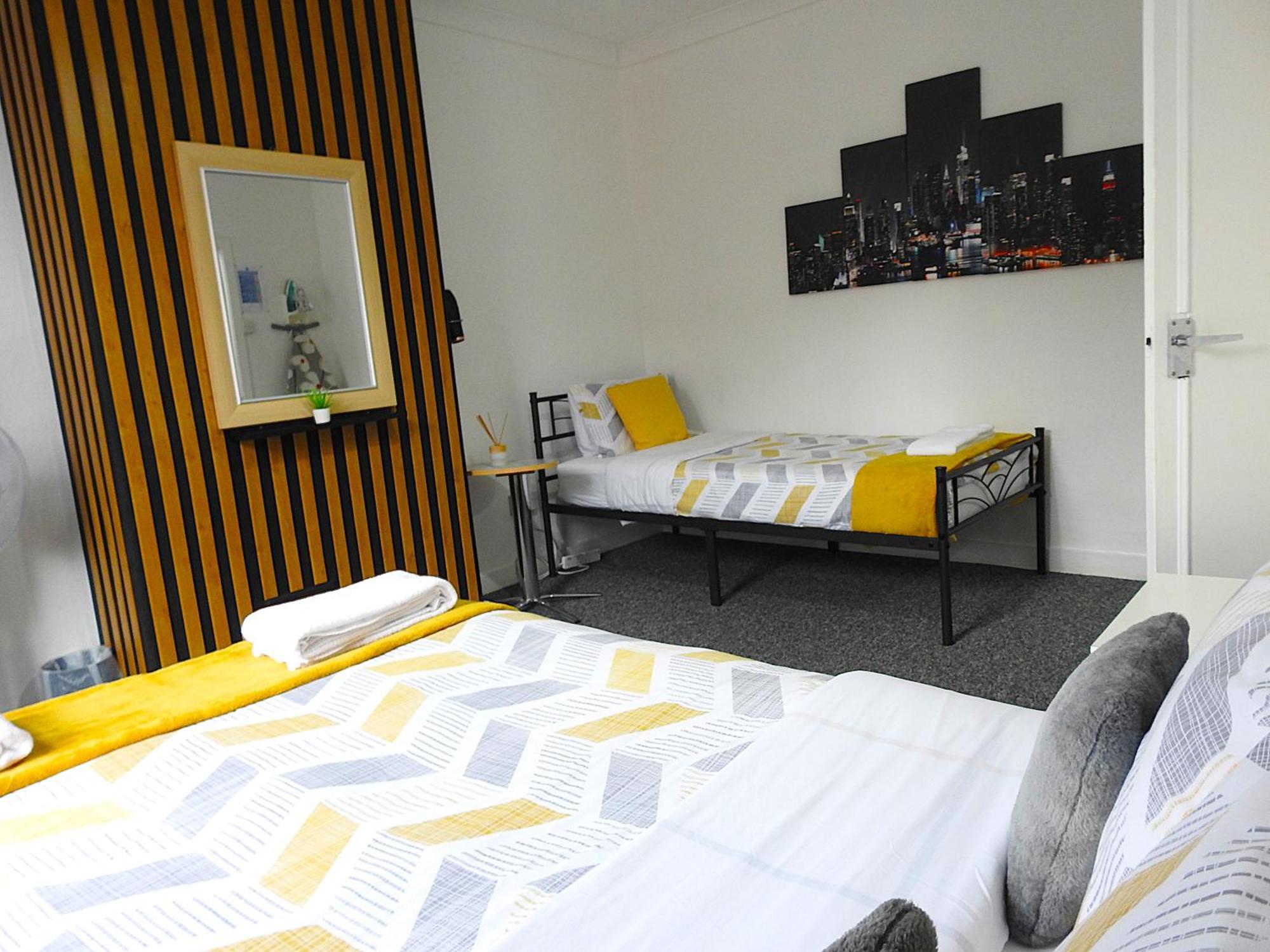 Your Home Away From Home. Leeds  Bagian luar foto