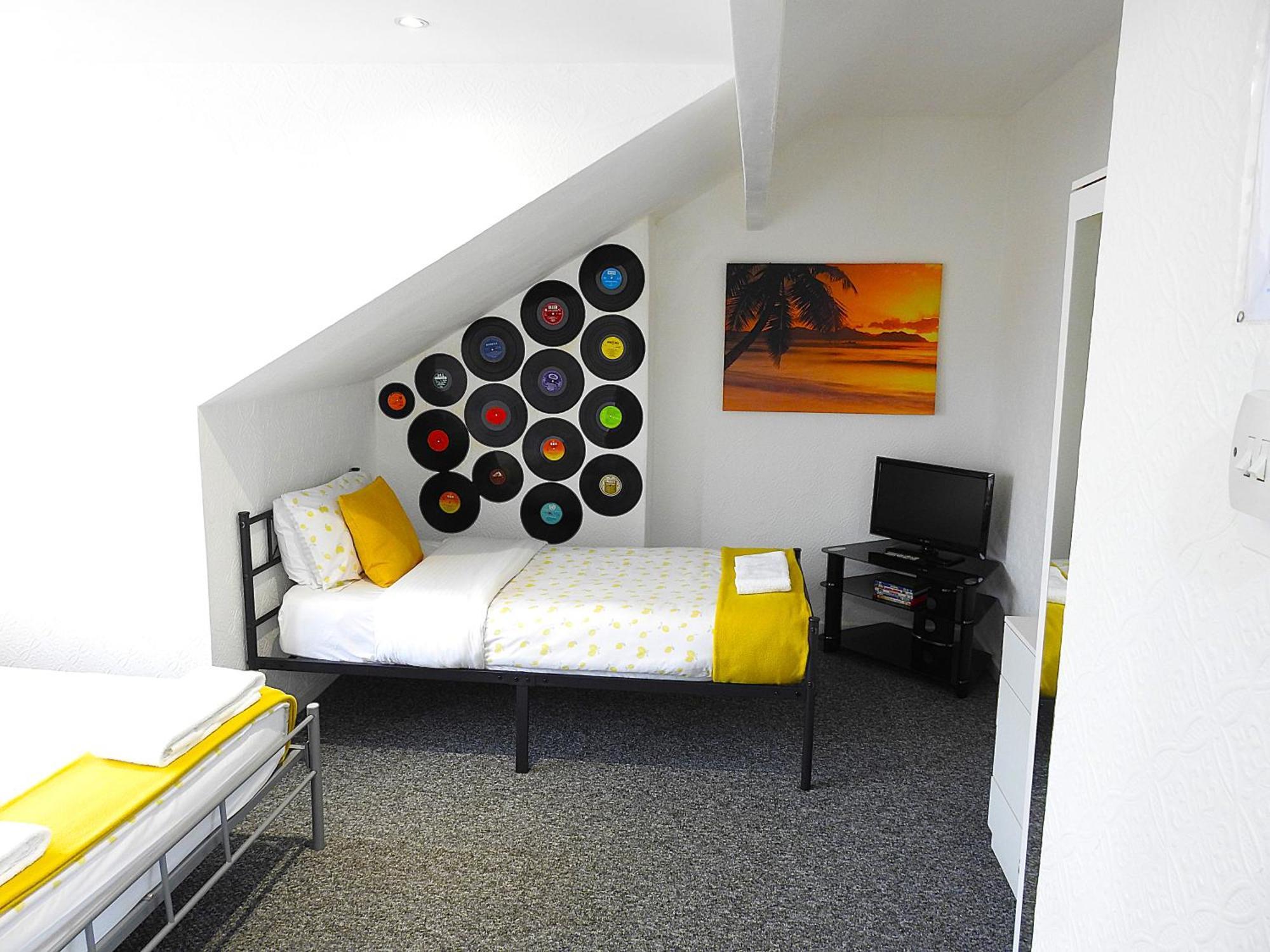 Your Home Away From Home. Leeds  Bagian luar foto